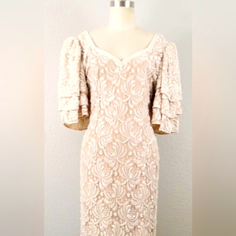 VTG Nude Beige Lace Pearl Beaded Dress- UPDATED PHOTOS w MEASUREMENTS - Picture 9 of 16